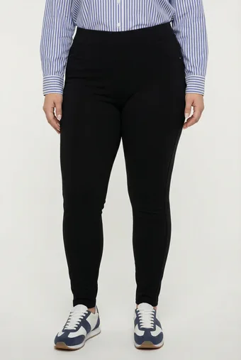 pantaloni neri