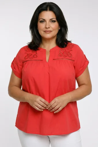 camicetta bianca e nera