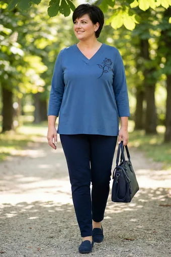 Tuta blu navy con decorazione