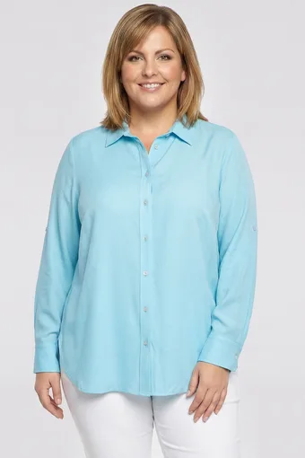 camicia rosa con tasca