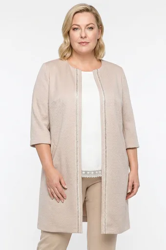 Elegante cappotto color crema con paillettes