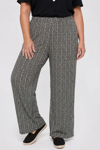 Pantaloni eleganti color sabbia e beige