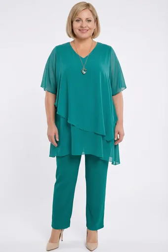 coordinato blu navy con collana