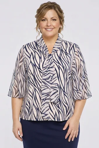 Camicetta bianca con cravatta e fantasia blu navy