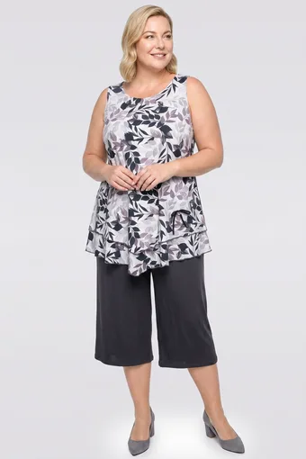 copia di copia di coordinato nero con cardigan di pizzo