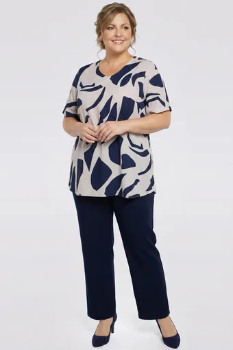 coordinato marrone con collana