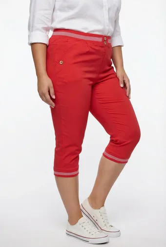 Pantaloni rossi con tasche