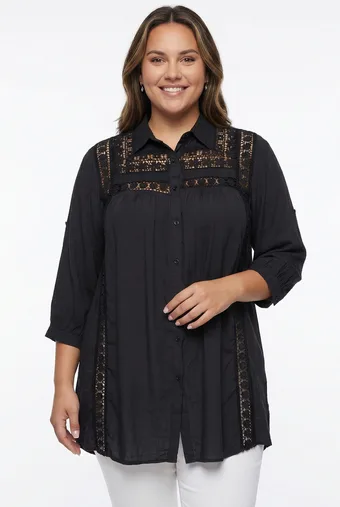 camicia nera con inserti in pizzo
